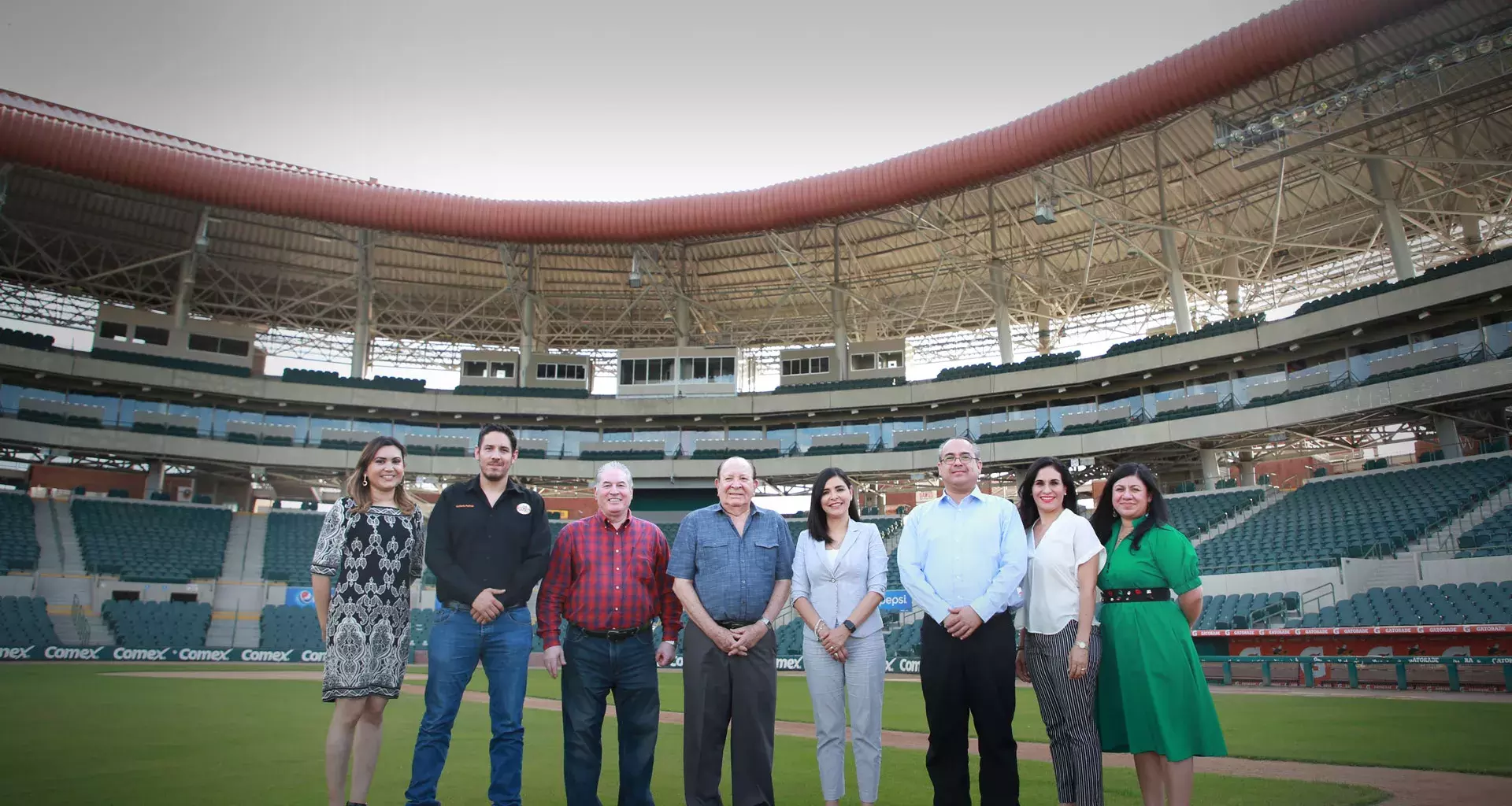 participantes de la firma de convenio