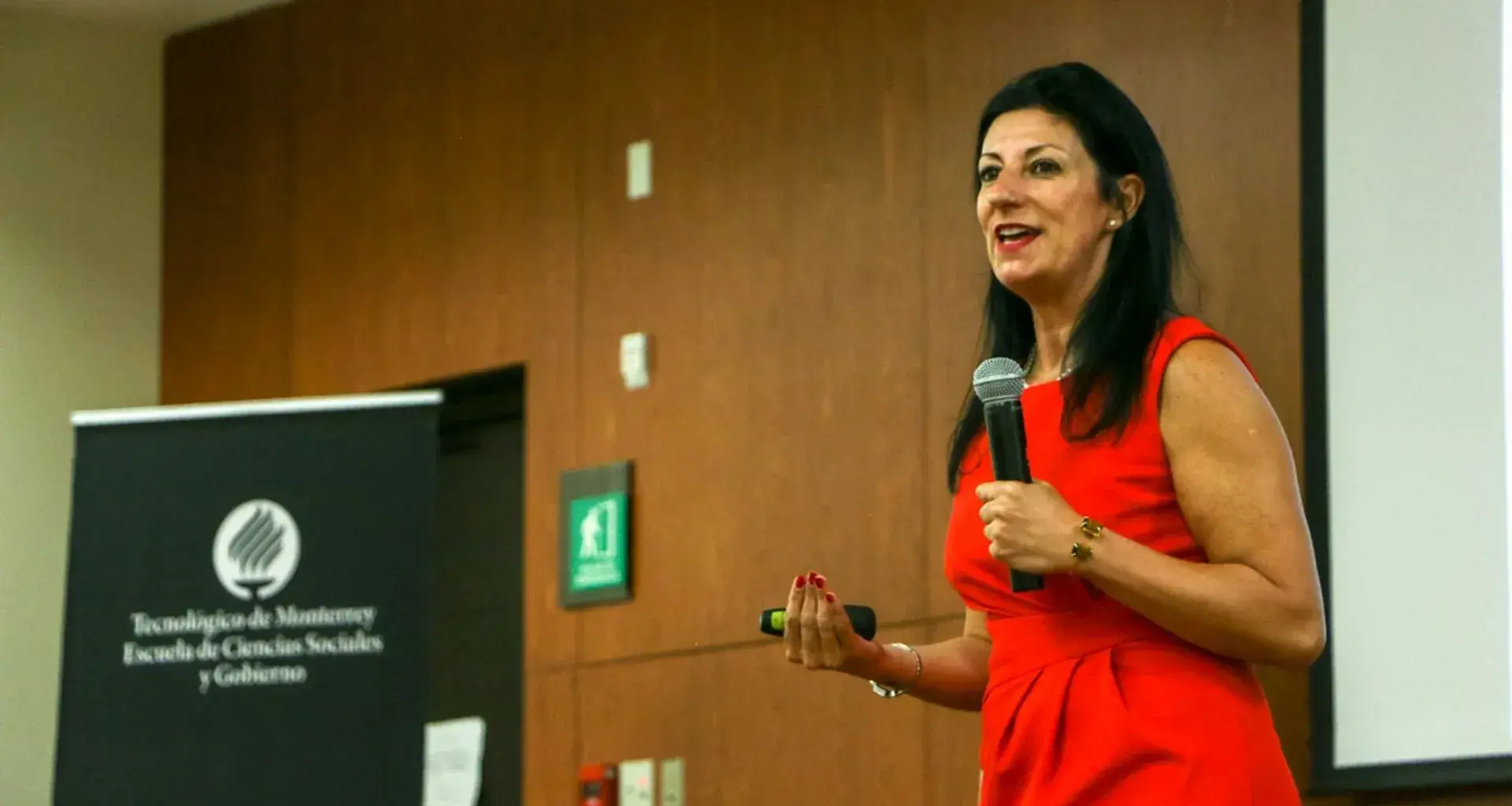 Taller LED con la OMC