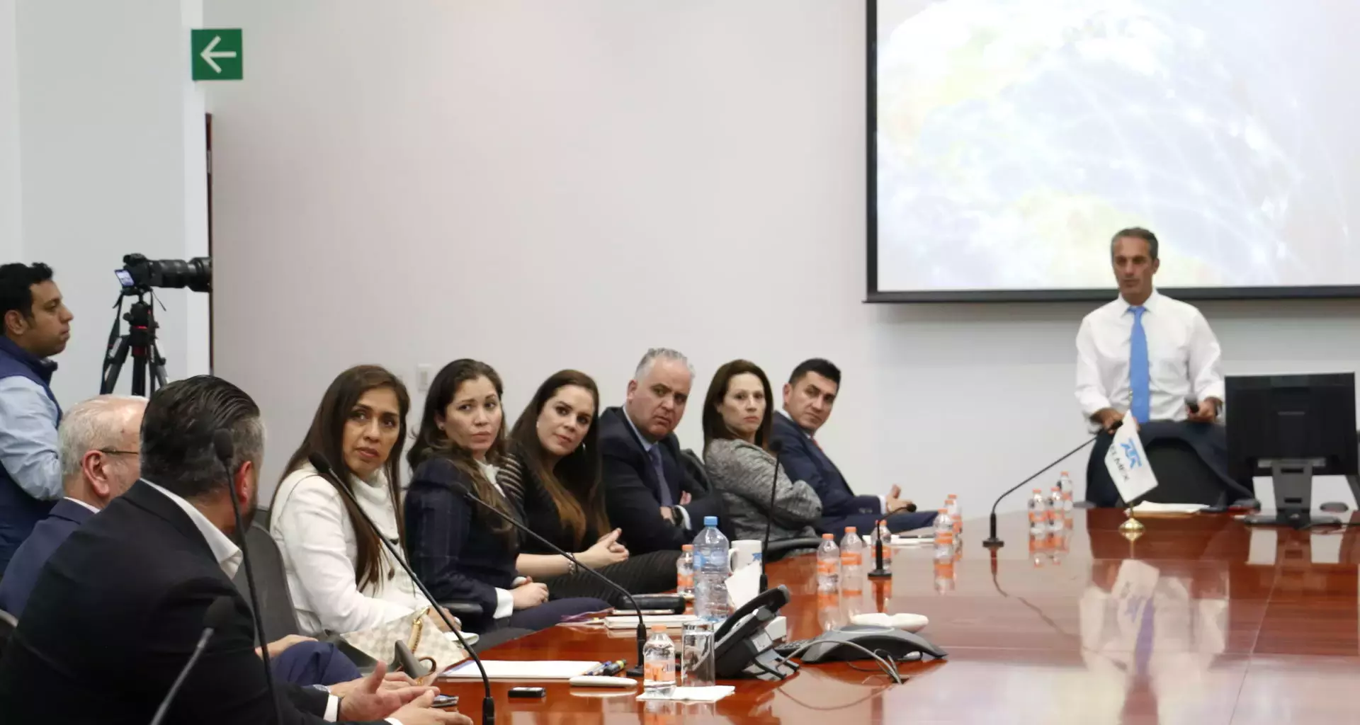 Slim Domit con profesores de negocios del Tec de Monterrey