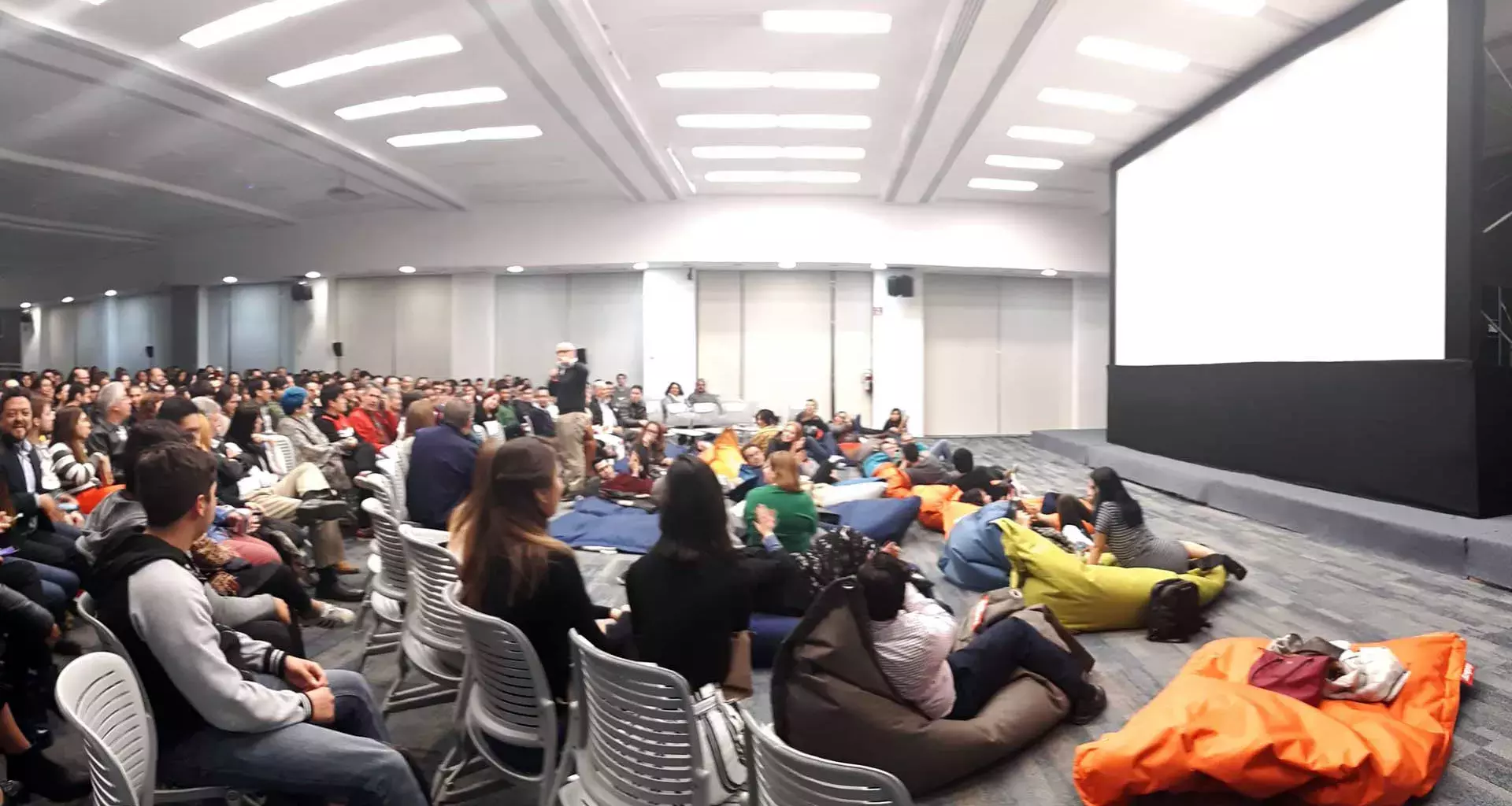 La proyección de la película Roma en el Tec de Monterrey se realizó en el Auditorio de la Escuela de Gobierno