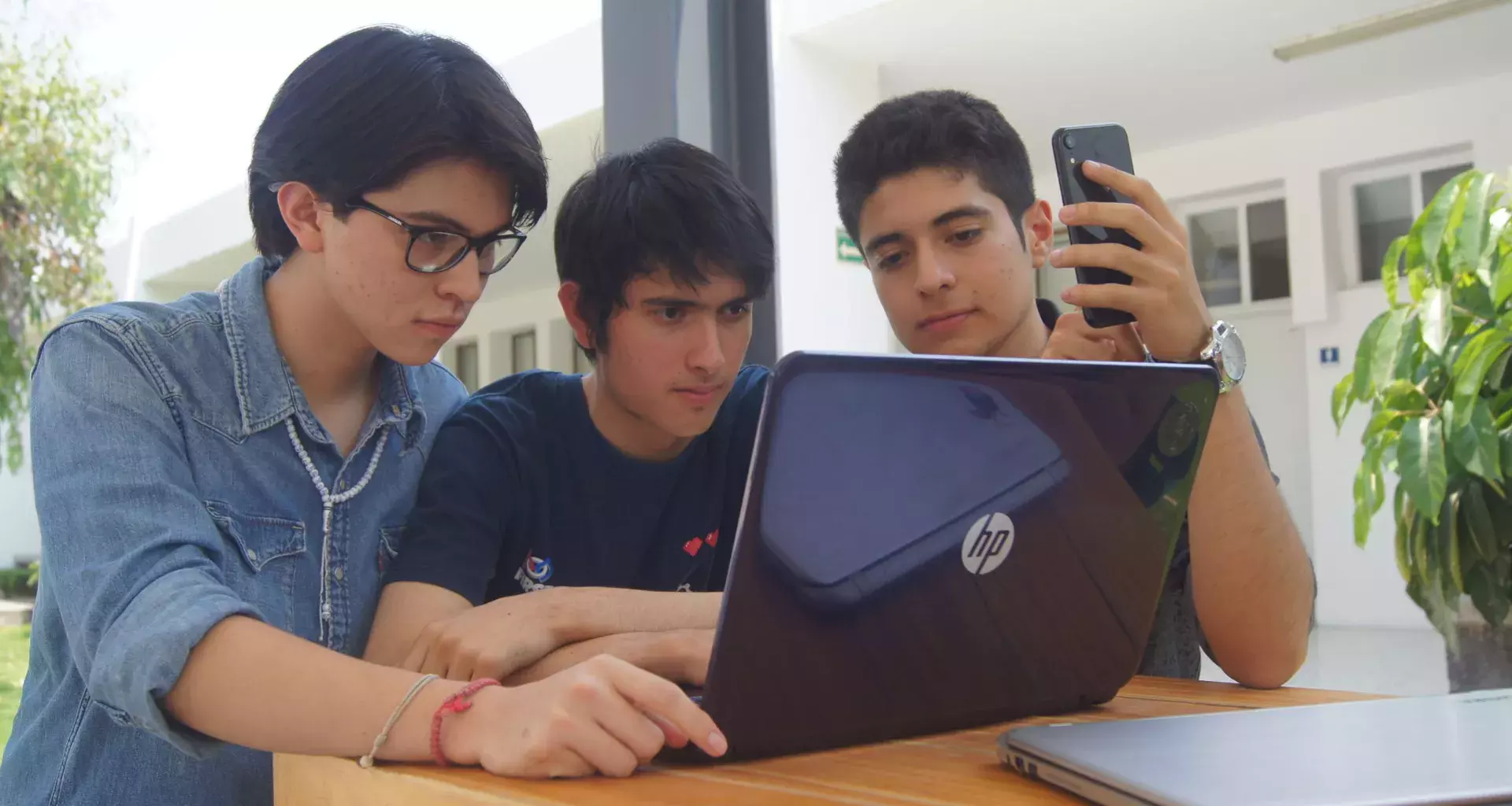 Jóvenes de PrepaTec ganadores del concurso