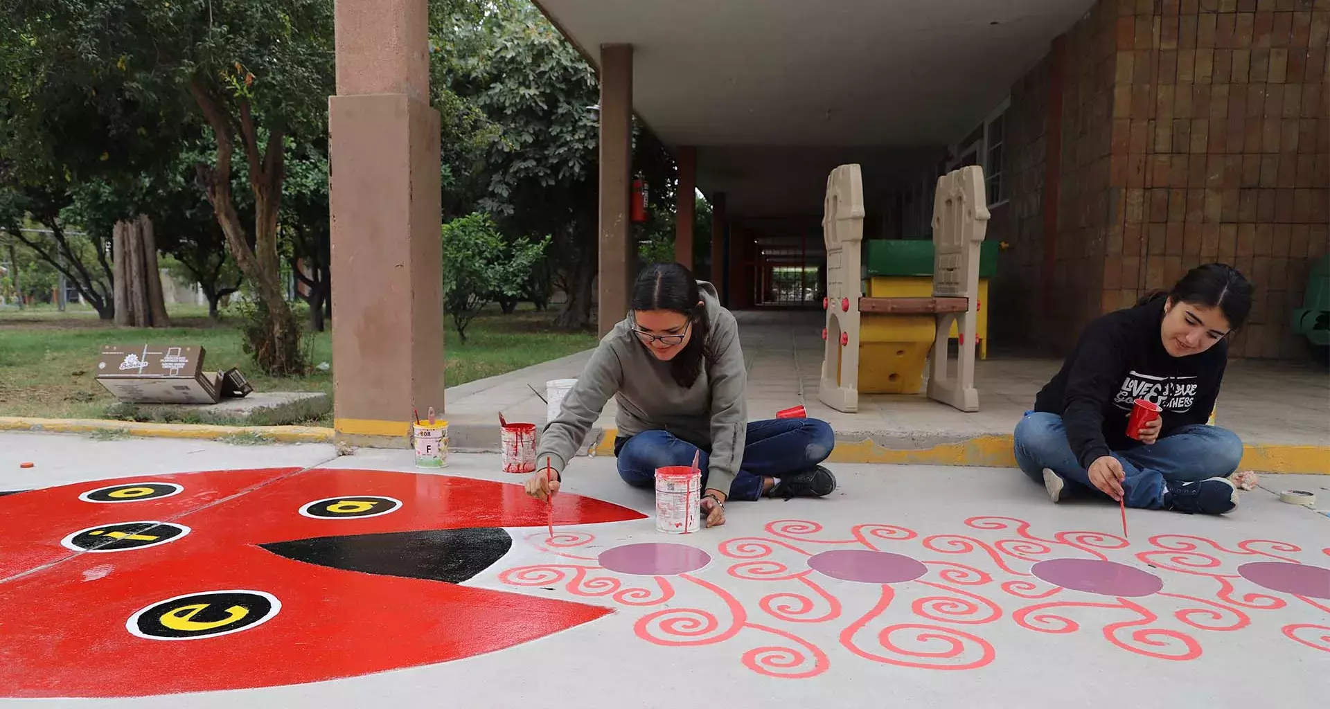 Alumnas del Tec realizan acciones en la Casa del Niño 