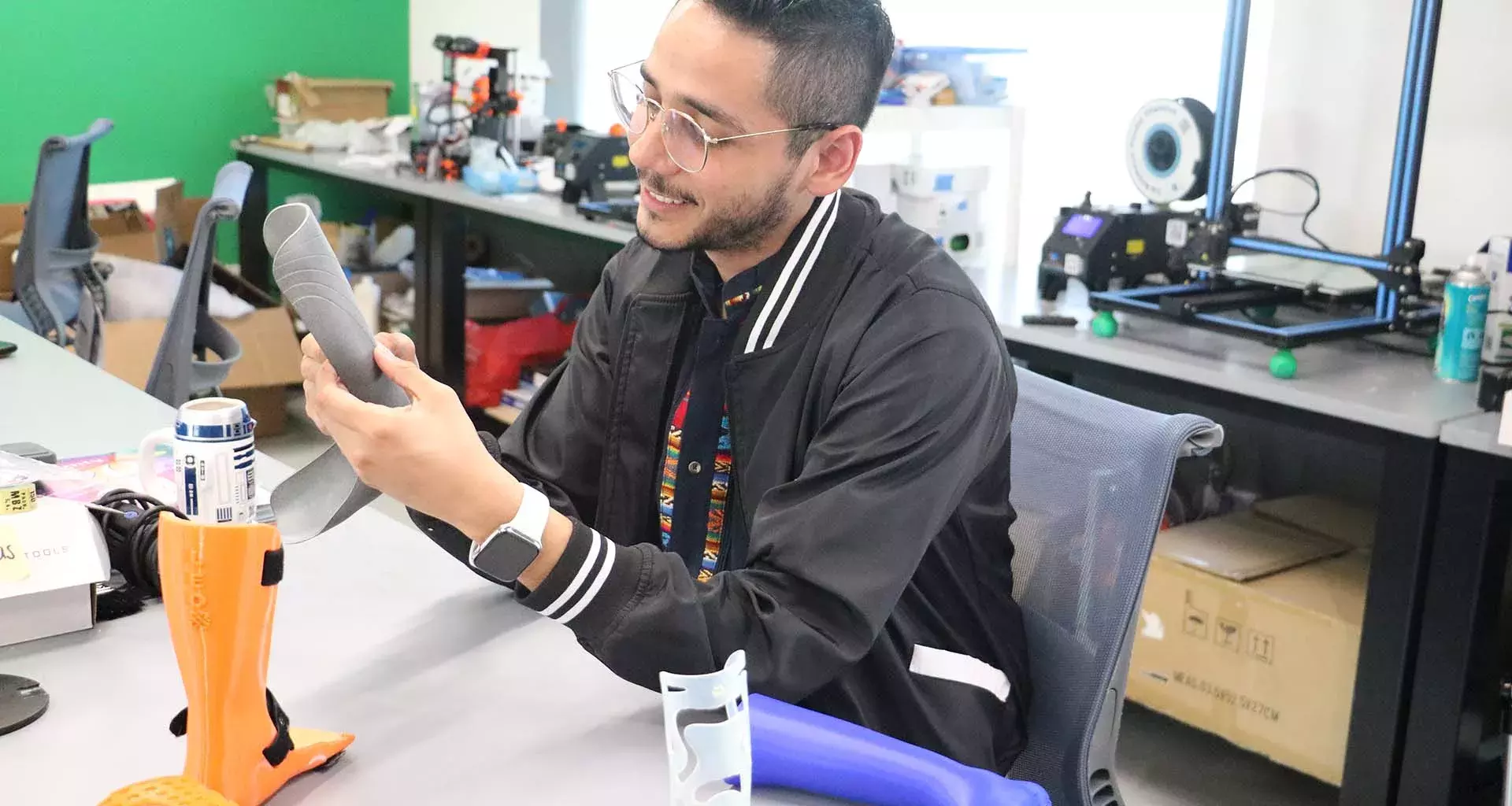 Francisco Valencia: el joven cuyo sueño es mejorar la vida de niños con parálisis cerebral