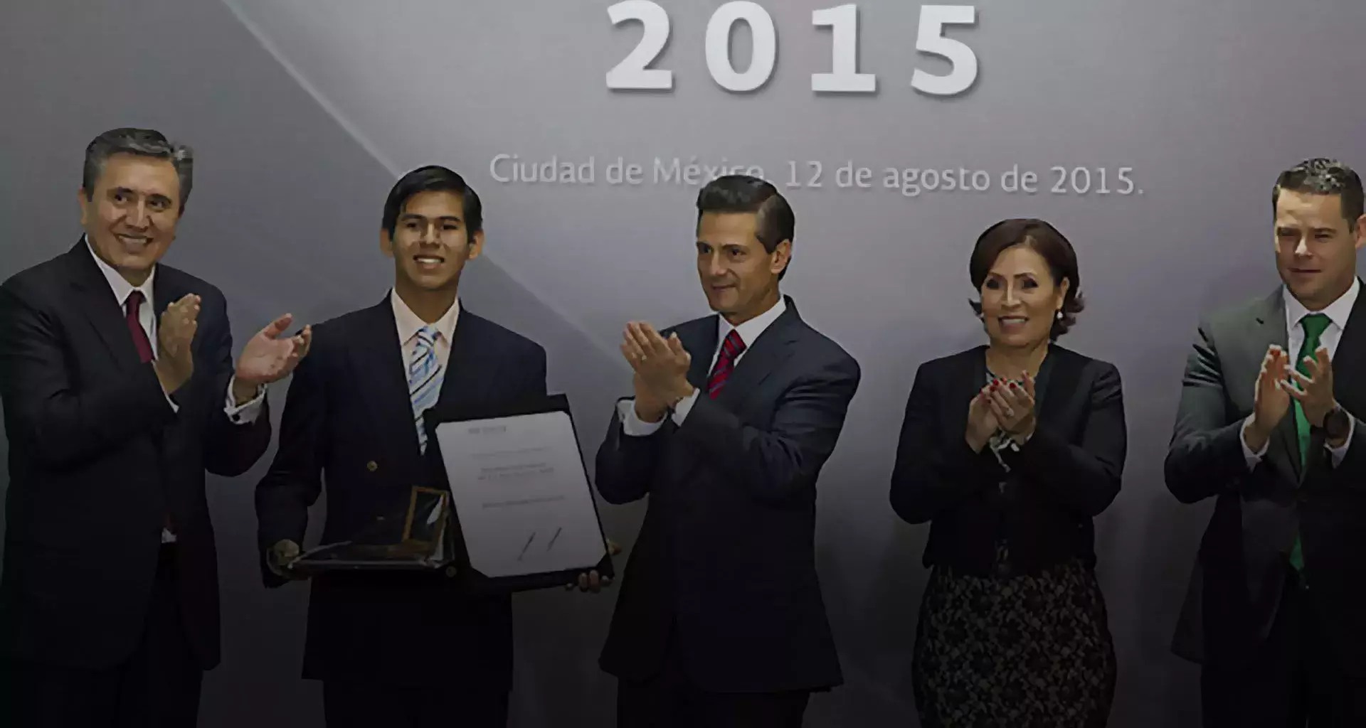 LLíder del Mañana David Ramírez Premio Nacional de la Juventud 2015