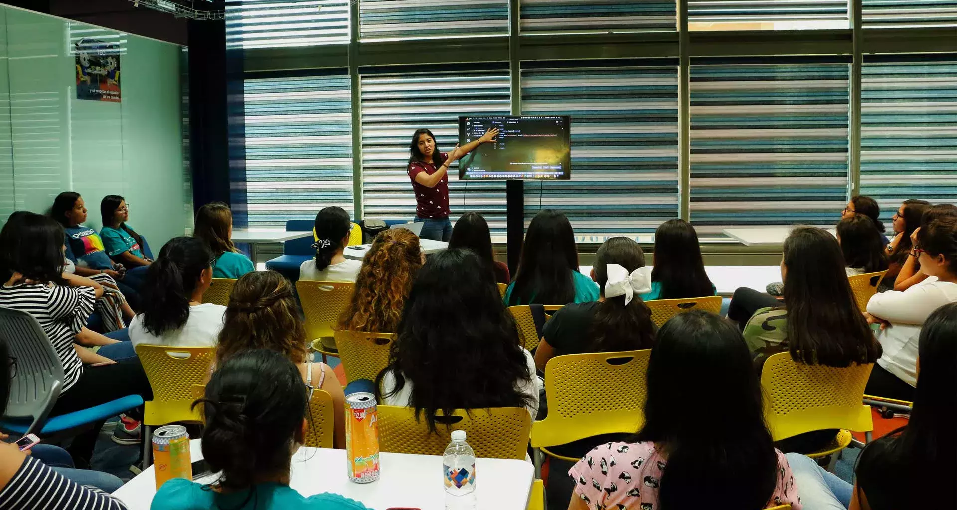 Niñas de 13 y 17 años formaron parte del programa Patrones Hermosos. 