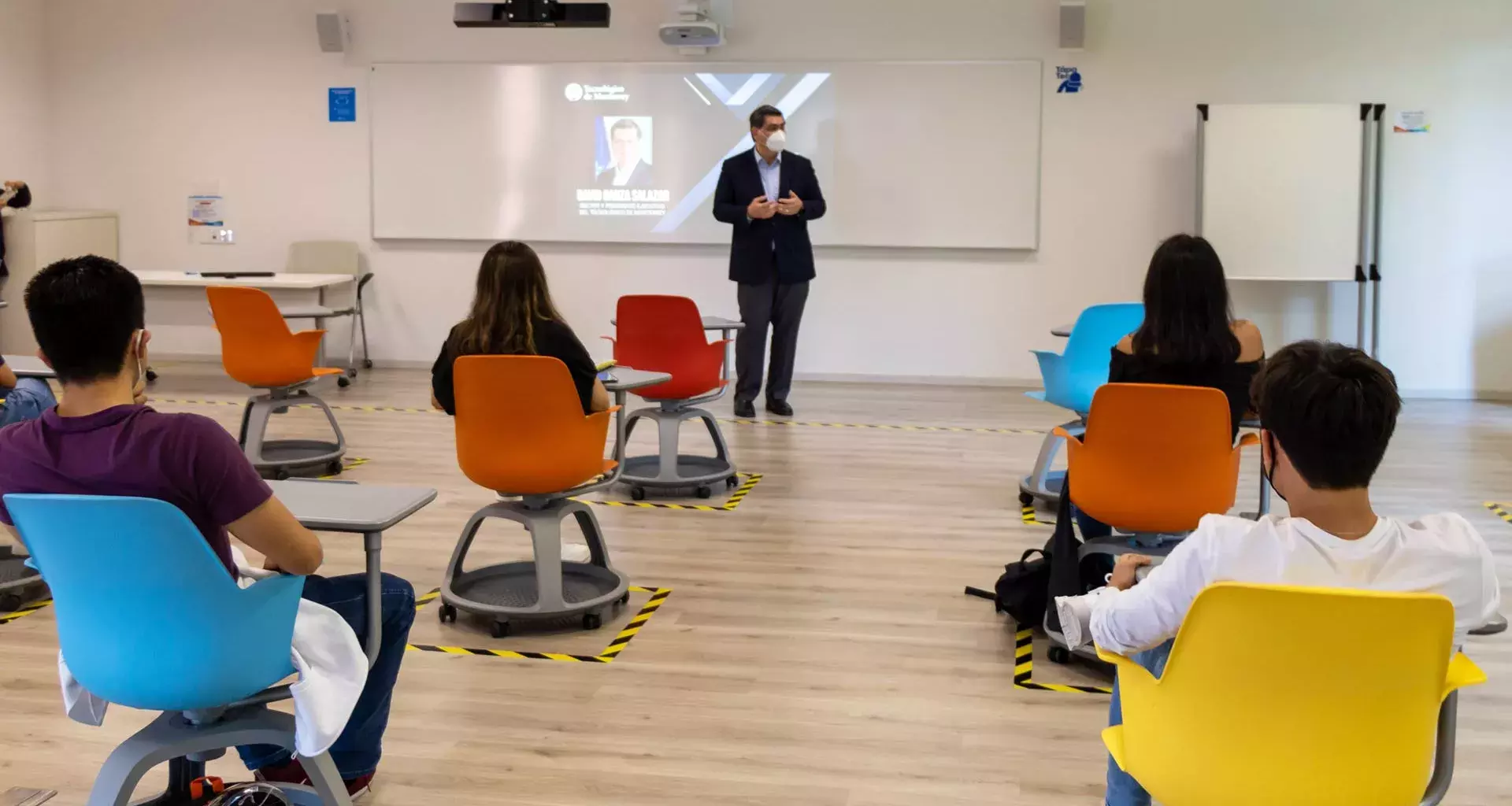 Aulas híbridas: el Tec se apoya en la tecnología para regreso a clases