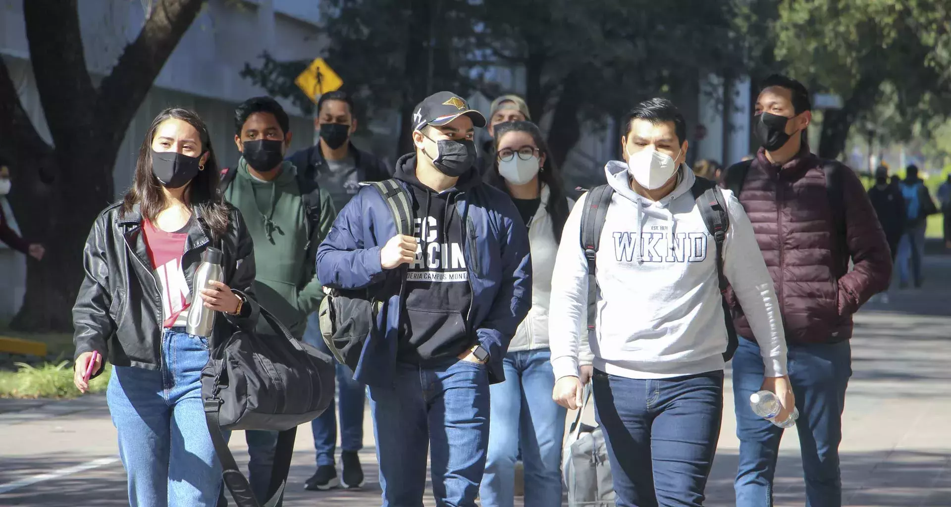 Dan bienvenida a estudiantes en campus Monterrey