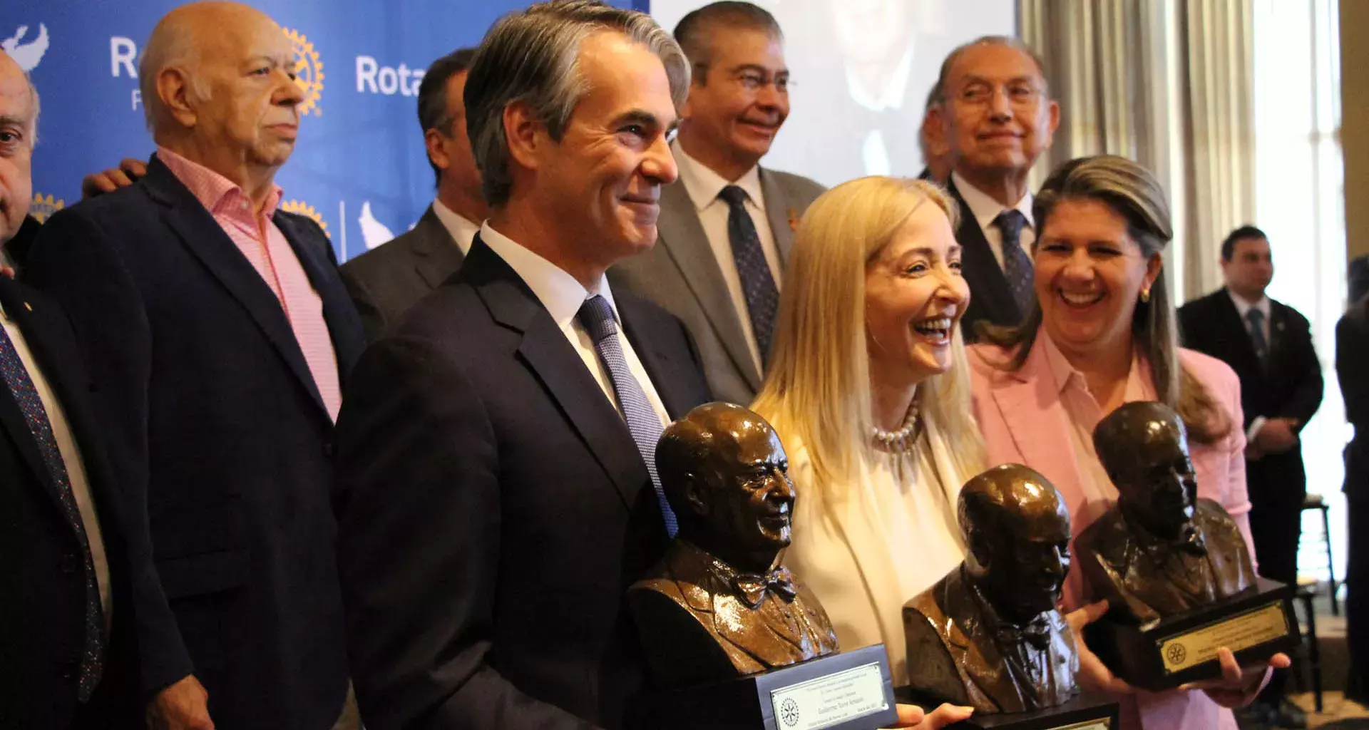 Guillermo Torre, rector de TecSalud y vicepresidente de Investigación del Tecnológico de Monterrey, fue distinguido por el Club Rotario de Monterrey con el “Reconocimiento Rotario a la Responsabilidad Social Dr. Carlos Canseco González”.