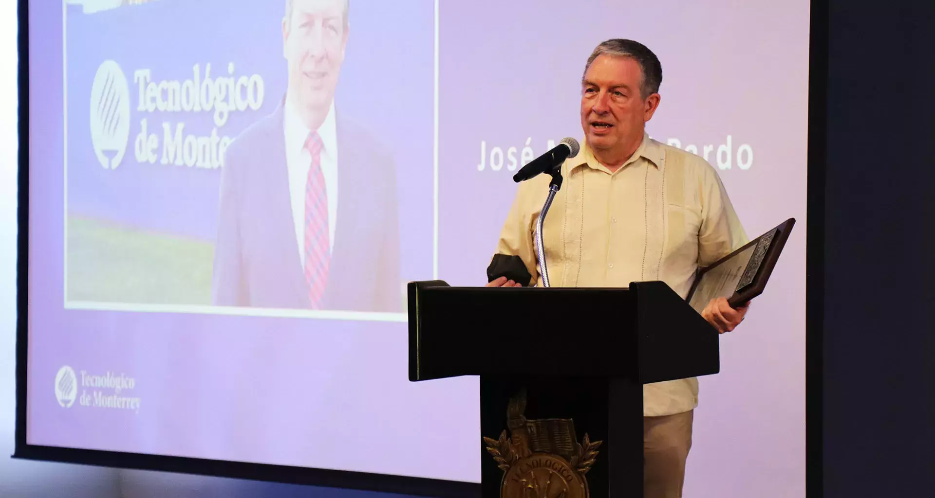 José Manuel Pardo, profesor inspirador en Laguna