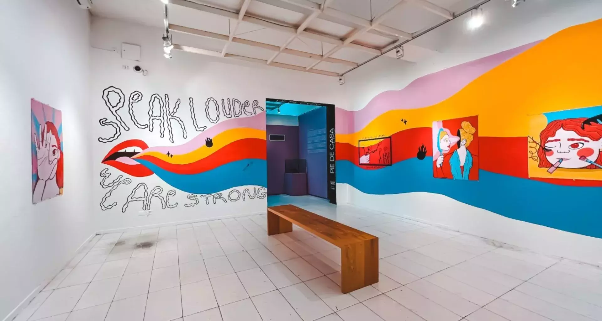 Exposición de Sara Cansino, donde se encuentra algunas ilustraciones y su mural