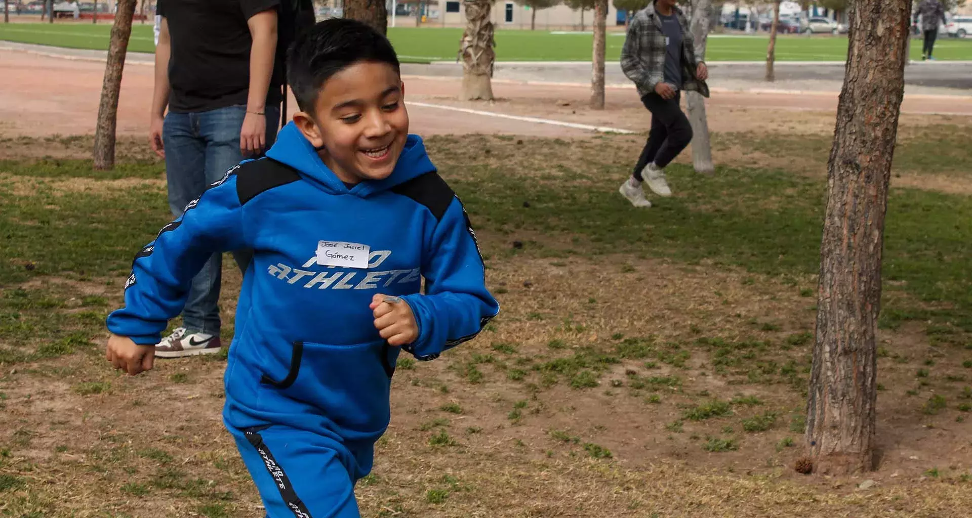 Estudiantes de PrepaTec apadrinan niños de la fundación Pedro Zaragoza