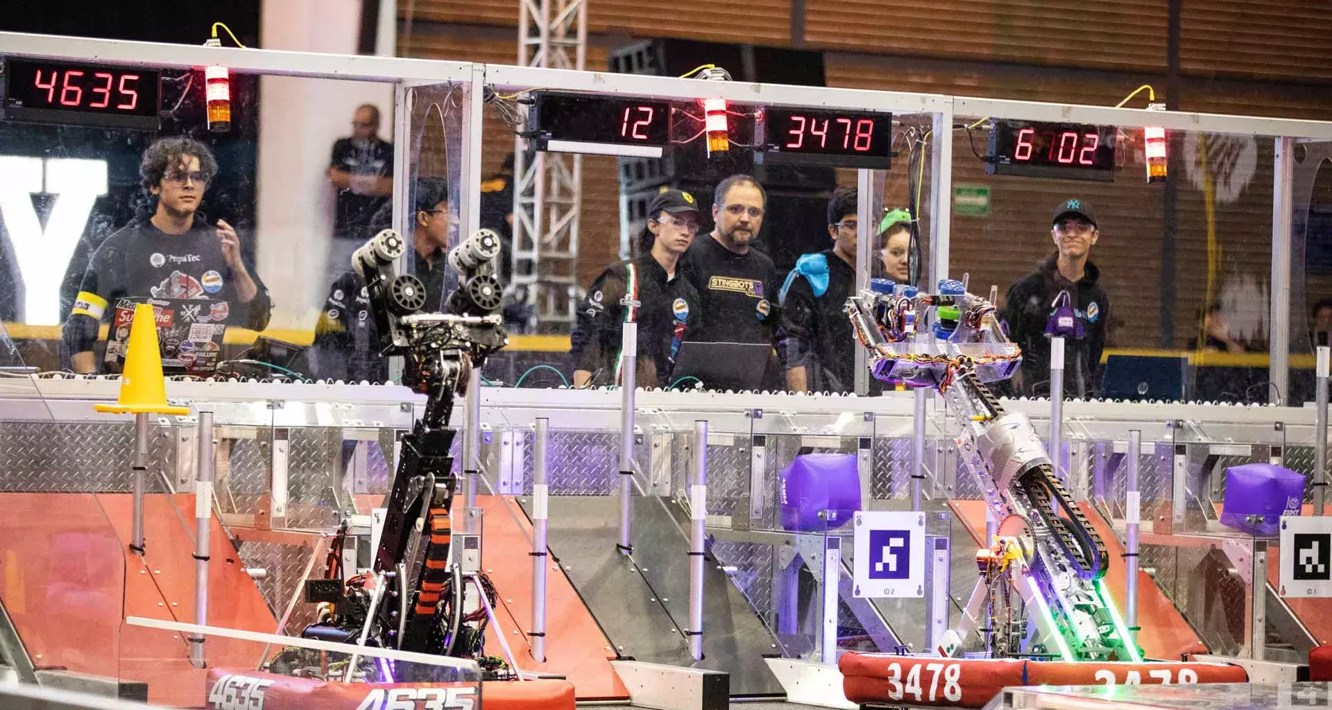 La alianza roja conformada por Botbusters, LamBot y StingBots lograron el pase al mundial..