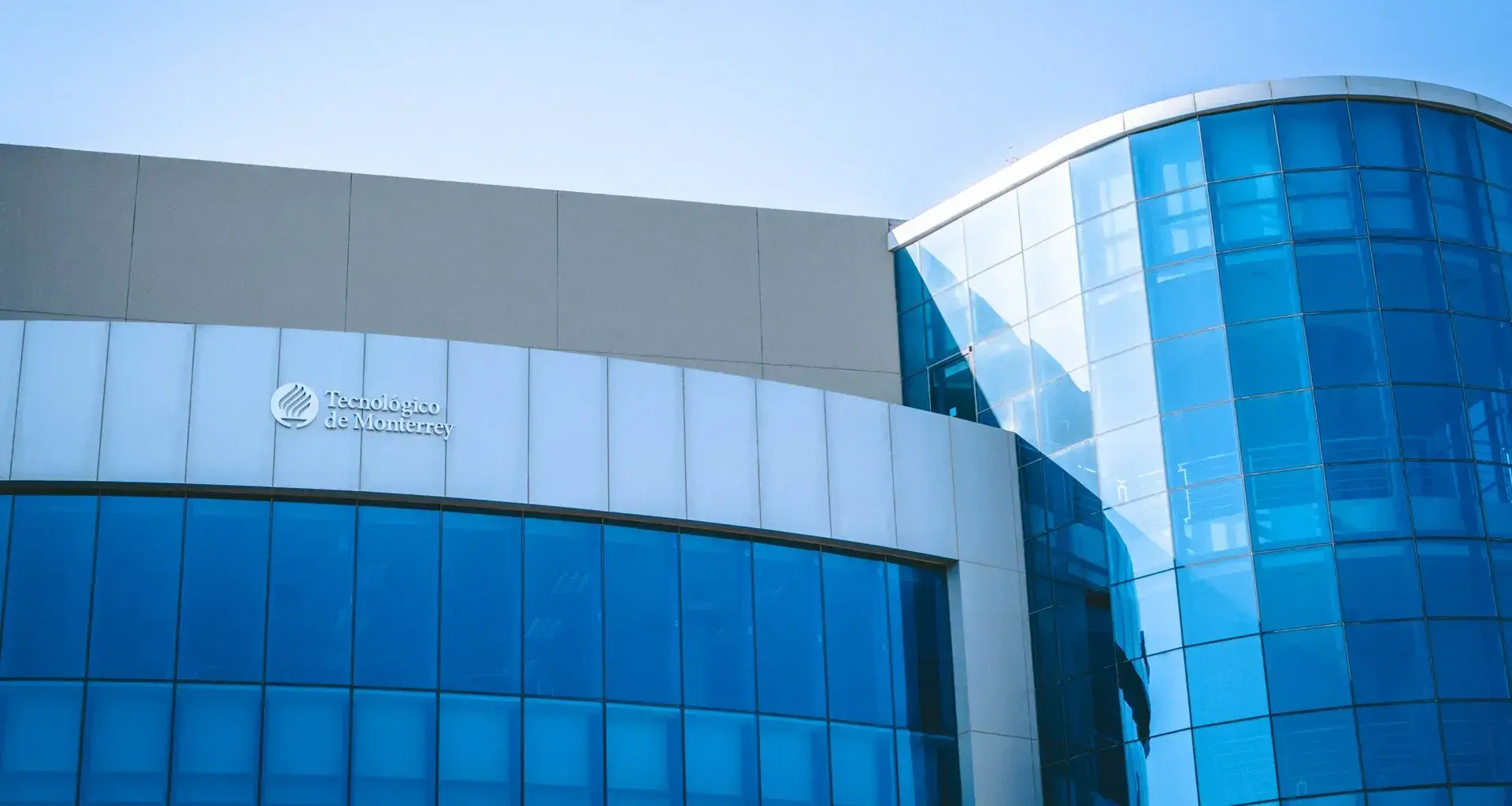 THE World Rankings 2025: Tec #1 university in Mexico