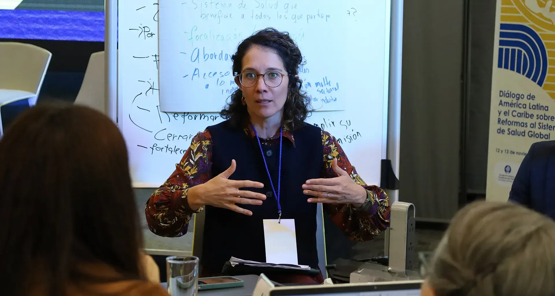 Abril Campos durante el Diálogo Regional de América Latina y el Caribe para reformar el sistema de salud global.