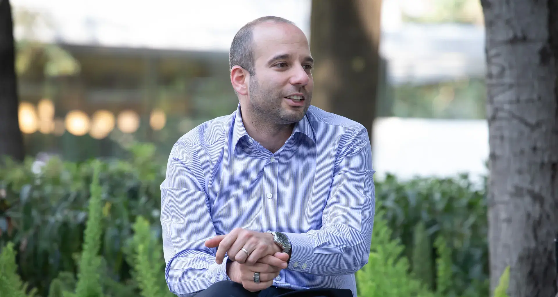 The professor tackling the challenge of using oil without pollution