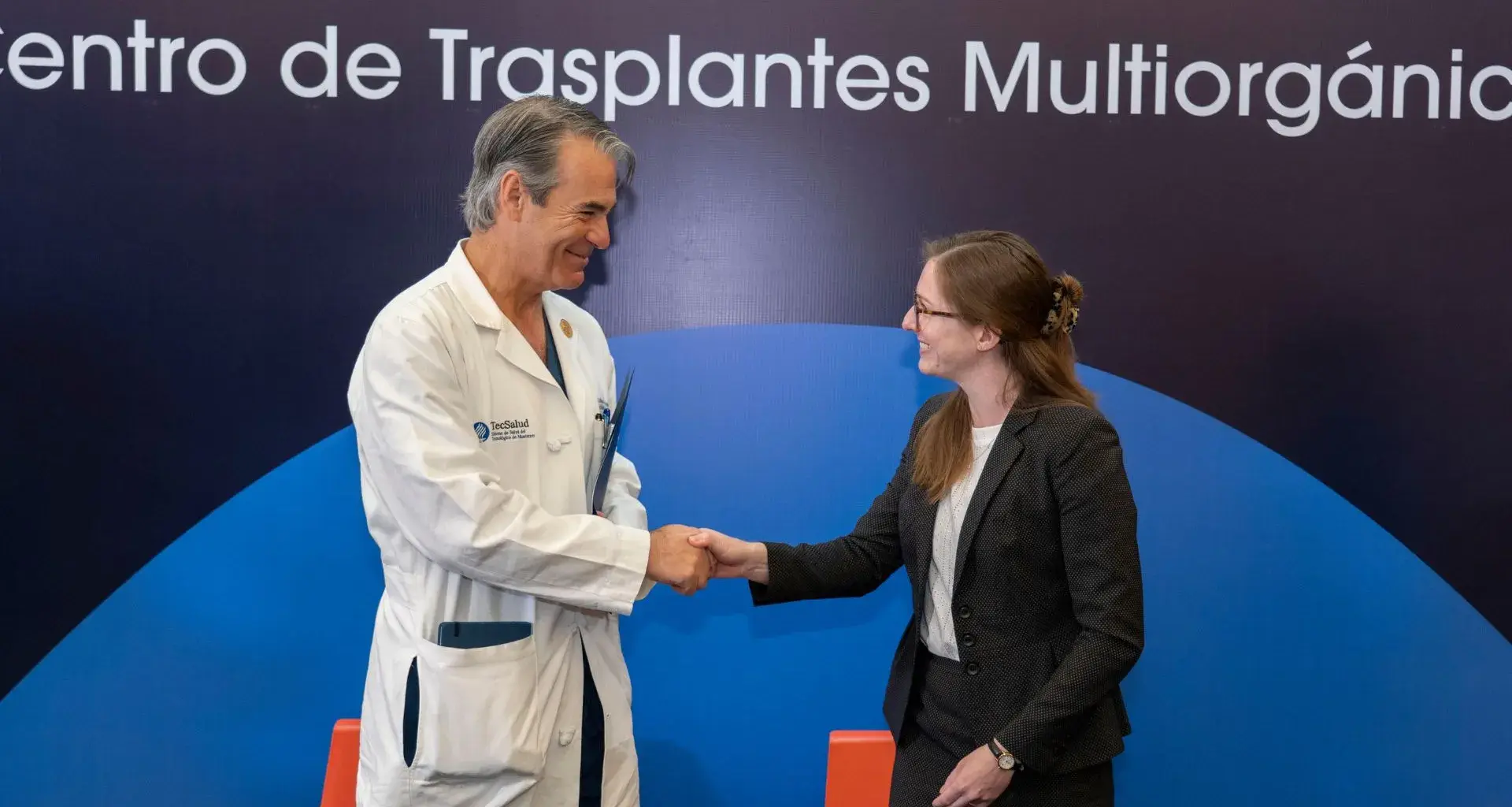 TecSalud anuncia alianza con Northwestern Medicine para fortalecer su programa de trasplantes.