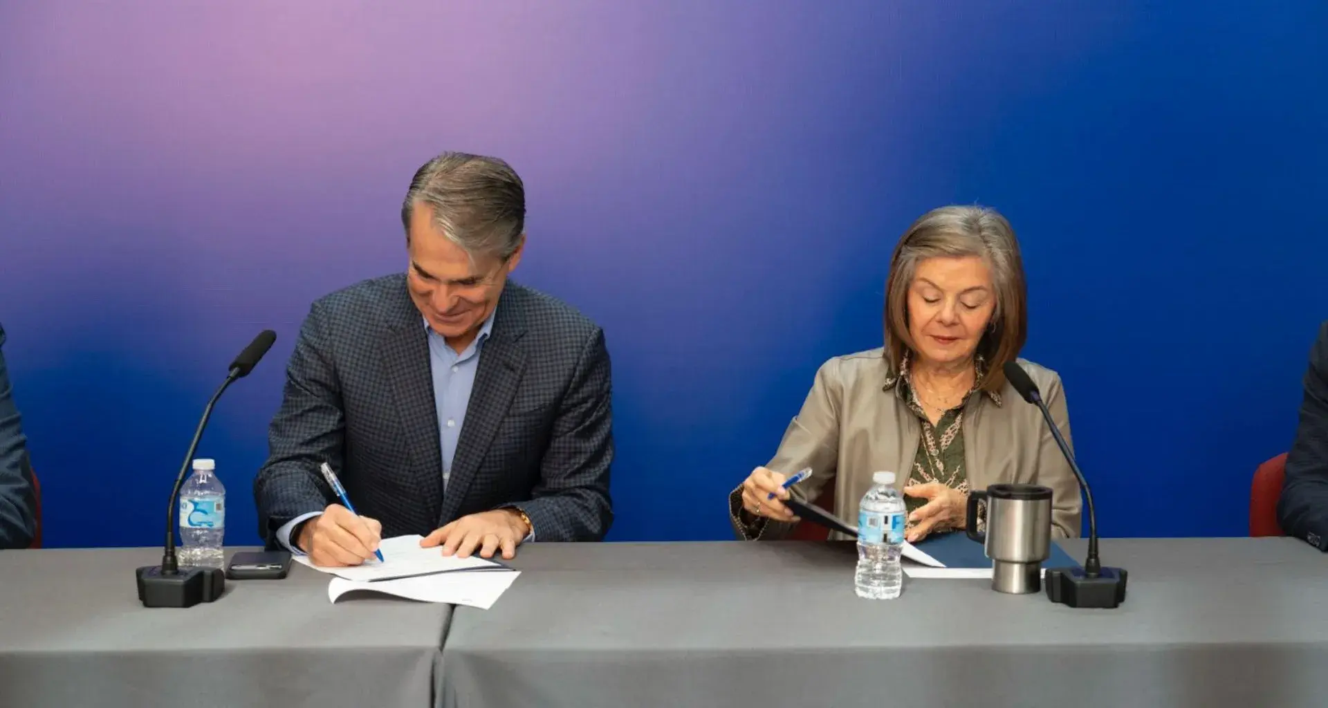 Escuela de Medicina y Ciencias de la Salud del Tec y el Instituto Nuevo Amanecer, buscan elevar atención de parálisis cerebral en Nuevo León.