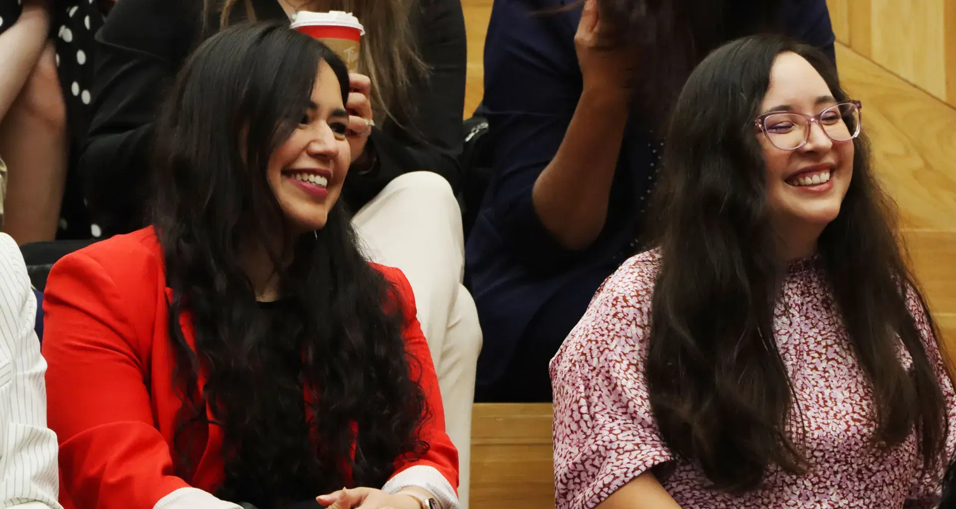 Igualdad de género, Voces de la Dignidad Humana.