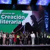 Jóvenes ganadores del concurso nacional de creación literaria.