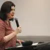 Sulina como maestra de ceremonias