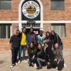 Alumnos y maestro visitan la Casa del Migrante