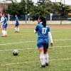 Danna Leal jugando fútbol