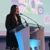 Esmeralda Uribe durante su participación en el 2° Simposio Internacional de Energías Renovables e Ingeniería Civil (SIERIC) 2025