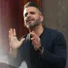 Moris Dieck compartió sus reflexiones sobre ahorro, inversión, hábitos financieros y toma de decisiones en el largo plazo.