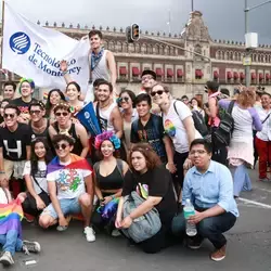 Grupos estudiantiles del Tecnológico de Monterrey marchan en #Orgullo2017