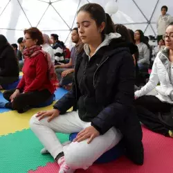 Alumna en ejercicio de meditación