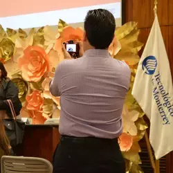 Mujeres en la ciencia, sobresalen en el Tec