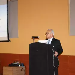  Dr. Héctor Ramón Martínez Rodríguez, Director del Centro de Parkinson, Movimientos Anormales y Neurorestauración y Director del Instituto de Neurología y Neurocirugía de TecSalud.