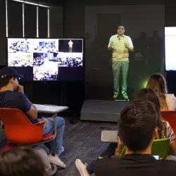 holograma en clase del Tec de Monterrey