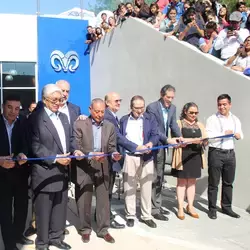 Corte del listón inaugural Centro Estudiantil 