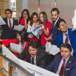 Jóvenes universitarios del IMEF destacan como agentes de cambio 