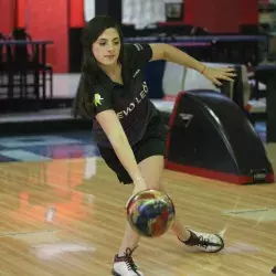 ¡Chuzas de plata! Gana en París medalla para México en boliche 