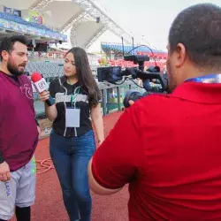 Su pasión la llevó a trabajar con el equipo de beisbol de sus sueños