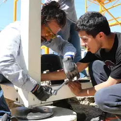 Construyen alumnos del Tec un “cubo urbano” en Monterrey