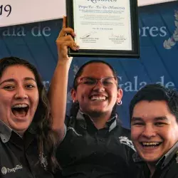 Alumnos de PrepaTec León reconocidos por su participación en robótica