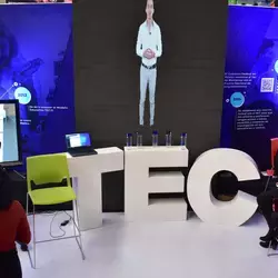 Realidad virtual y robots: Tec presente en feria industrial Hannover