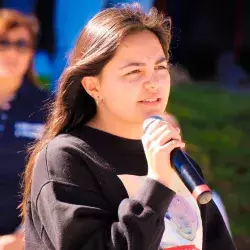 Cosette es parte del movimiento Girl Up de la ONU