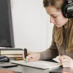 Estudiantes de PrepaTec León, diseñan cursos de idiomas para escuelas públicas de la ciudad