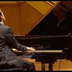 Pianista irapuatense Darío de Luna durante Tec Talent