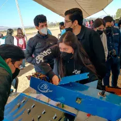 Alumnos del Tec Guadalajara crearon aeronave para competencia SAE de radio control.