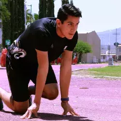  Alumno Tec se alista para competencia de Atletismo