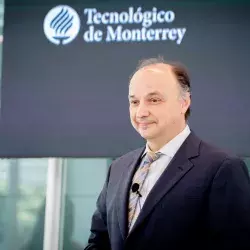 Vladimir Bulovic, director de MIT.nano, presente en el Tec de Monterrey en la apertura de su instituto de materiales