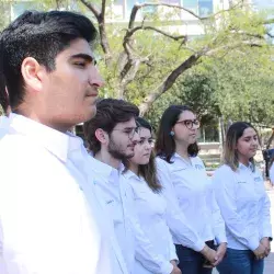 Realizan FETEC Monterrey guardia de honor a Don Eugenio Garza Sada