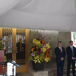 Recuerdan a líderes del Tec de Monterrey con Guardia de honor