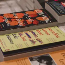 Autor de Tec Toluca comparte su cuento 'Perfección' en la FIL MTY 2025