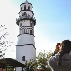 Alumna del Tec de Monterrey captura y prepara exposición fotográfica de inmuebles históricos de San Pedro, Coahuila